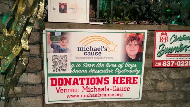 Dyker Heights Christmas Lights Michael’s Cause Duchenne Muscular Dystrophy DMD Awareness Brooklyn N смотреть онлайн