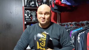 Боксерские перчатки Fairtex BGV-19