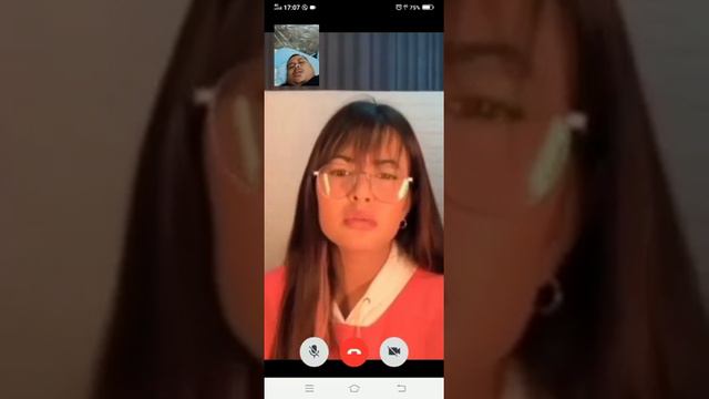 parodi - Percakapan Lucu - Video Call Halu - Prank Hamil - Aurelie moeremans