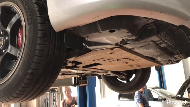 Вибрация в моторном отсеке на Тойоте Короле 150 смотреть онлайн