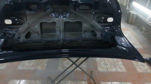 Mazda 6 (продолжение) - Покраска новой крышки багажника под завод.