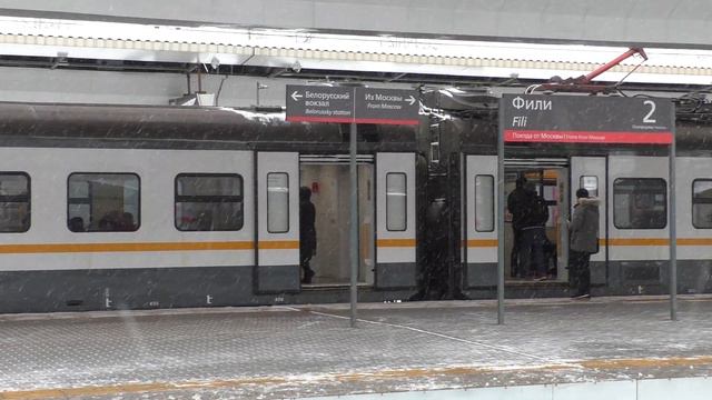 Электропоезд ЭП2Д-0043 ЦППК станция Фили смотреть онлайн