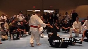 Prof.Wally Jay - 90 years old, Small Circle Ju-Jitsu Demonstration