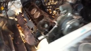 Элементы сборки БМВ м30, включая корректные справки крутящего момента для затягивания винтов.