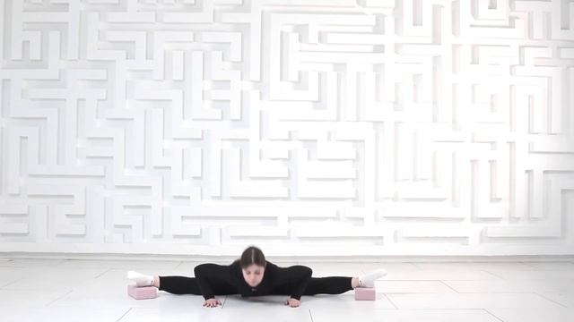 Стретчинг. Поперечный шпагат смотреть онлайн