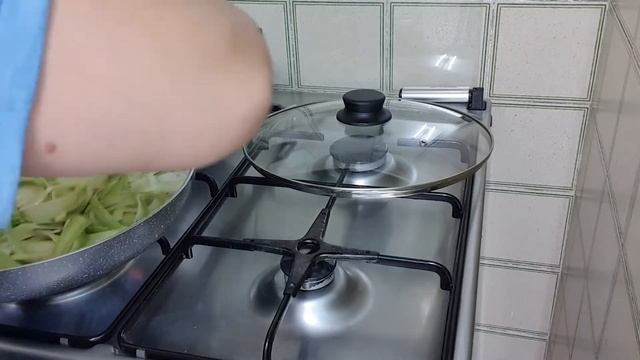 Паста с цельно зерновой муки с сливочном соусе с кабачками. смотреть онлайн