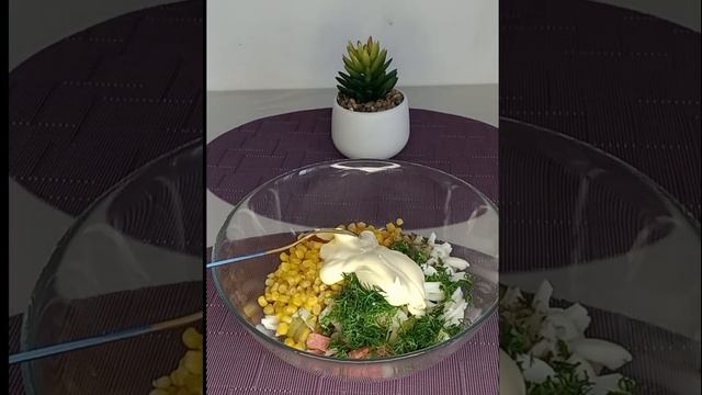 ТАКОЙ НЕЖНЫЙ И ЛЕГКИЙ САЛАТ! Я влюбилась в него) Салат: МУЖСКОЙ КАПРИЗ !!! смотреть онлайн