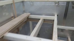 Банная дверь, установка и доборка.