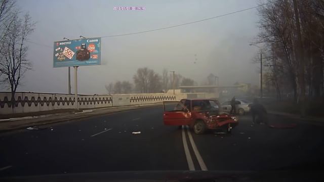 Вылетел через двери смотреть онлайн