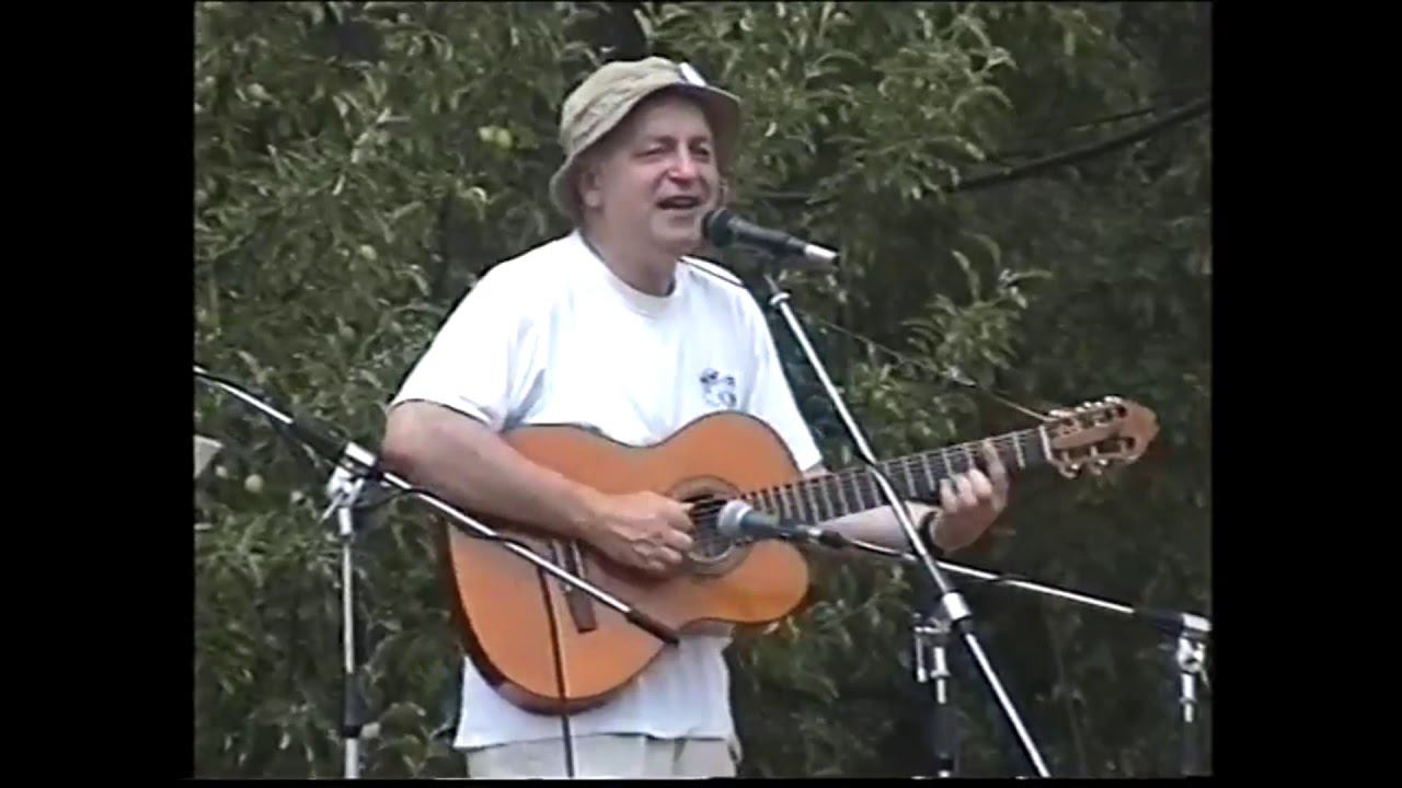 Сергей Никитин на Грушинском фестивале. 