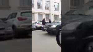 Чурки чуть не сбили депутата