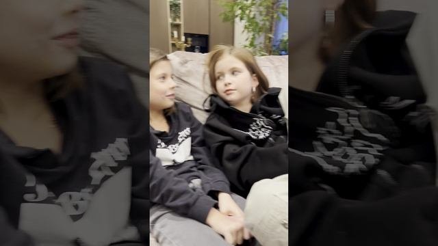 Смешные видео I Что родители делают ночью? Дети спалили!