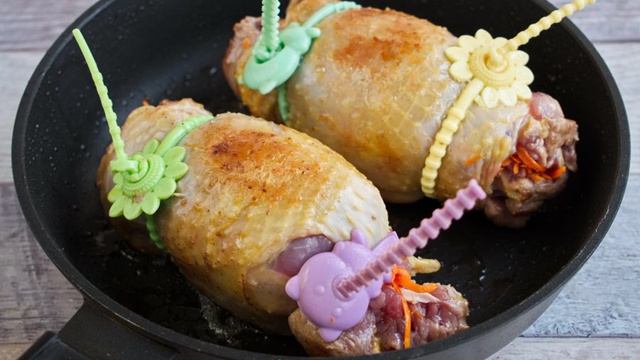 Рулет из индейки с морковью