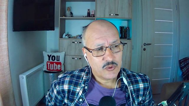 Я на актёрских курсах / Жизнь Привет-Андрея / Наташа вышла на работу/ НЕЙРОСЕТЬ - новое увлечение смотреть онлайн