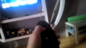 Показевою самую лучшую шутку сломанный телевизор.