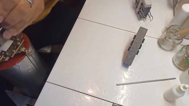 Уловистый мотыль или обзор посылки от KupiJIG. Проливка формы bass assassin и мотыля. смотреть онлайн