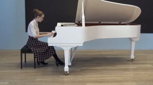 Среди долины ровныя