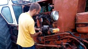Запуск трактора Юмз 6 после 2 лет простоя.