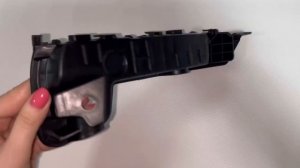 Кронштейн переднего бампера на Kia Ria правый 2020