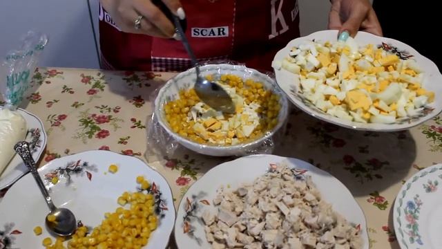 Салат "Подсолнух". Рецепт очень вкусного и легкого в приготовлении салата?