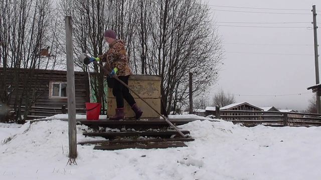 Живём в деревне. Готовим курицу в печи. Простая жизнь. смотреть онлайн