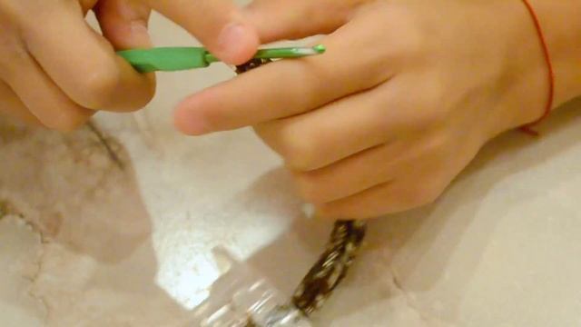 Урок 1. Плетение из резинок. Браслет "Гусеница" смотреть онлайн