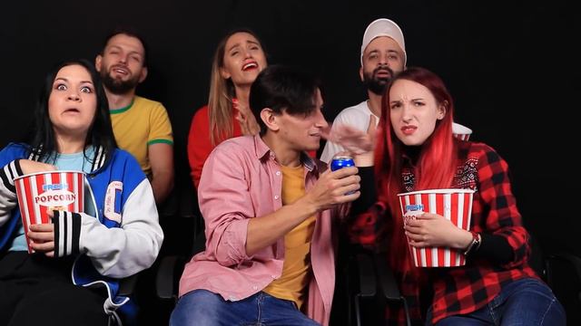 Жизнь несправедлива / Девушки vs парни смотреть онлайн