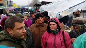 Александр Захарченко инспектирует донецкие рынки