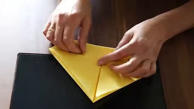 Как красиво сложить салфетки корона Servietten falten 折叠抹布 смотреть онлайн