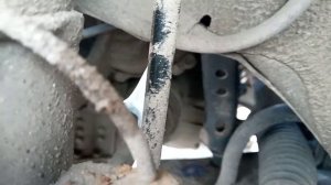 ниссан сентра как снять левую тягу подрамника.