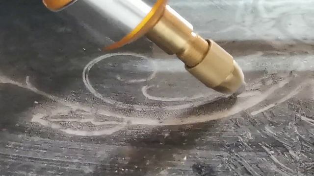 Как гравировать цветы на памятник гравировальным станком Аквинк - Гравёр? смотреть онлайн