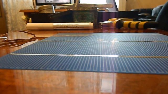 Как спаять солнечные элементы | How to solder solar cells together