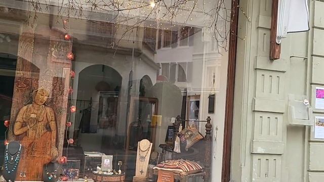 ШВЕЙЦАРСКУЮ МОДУ УМОМ НЕ ПОНЯТЬ?!!! смотреть онлайн