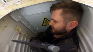 ТЮРЬМА из ХОЛОДИЛЬНИКА \\ Выбери Правильный БАТОН чтобы СБЕЖАТЬ