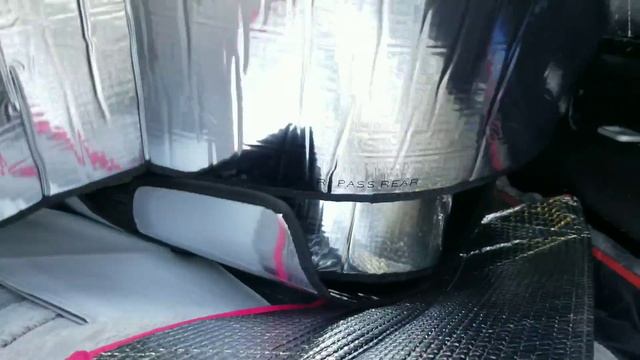 POLICE vs ИВАН ЕФРЕМОВ/9000 РУБЛЕЙ ЗА СОЛНЦЕЗАЩИТНЫЙ ЭКРАН смотреть онлайн