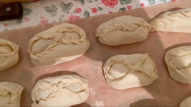 Пирожки в КАСТРЮЛЕ «ЧУДО». СТРЯПУХА ИЗ МЕНЯ ЕЩЁ ТА?????♀️! Но главное вкусно? смотреть онлайн