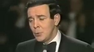 Что взгрустнулося тебе.