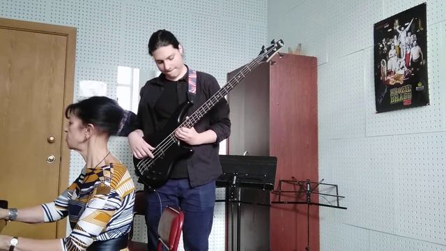 Ф.Симандл Концертный Этюд. Кетлинский Вася. 1 курс Академии джаза. смотреть онлайн