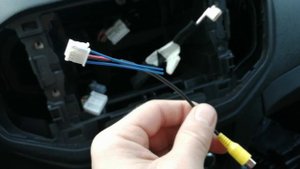 Установка магнитолы на Лада Х-рей на 11 андроиде в стиле Tesla