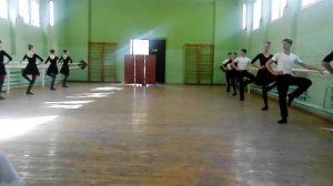 Экзамен по народному  танцу...