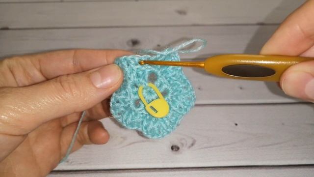 Берет крючком "Крупные Листья"//Как связать берет крючком//Crochet beret//Часть - 1