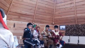 песня Мен Алтай  ( Я Алтаец ).