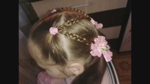 Простая прическа для девочки с хвостиками.