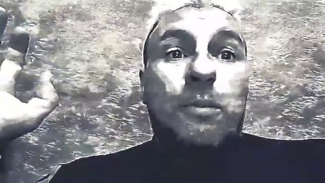 захавал молотый мускатный орех , как прёт . смотреть онлайн