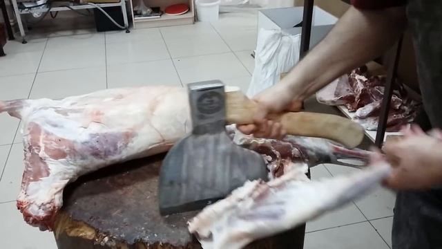 Разруб тушки барана топор вес 3кг. Тел. 89150489904 Семен смотреть онлайн