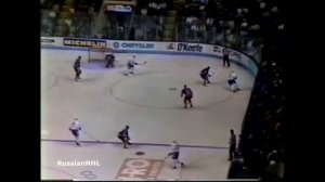 Andrei Kovalenko scores vs Rangers from Valeri Kamensky pass (6 mar 1993)