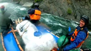 Сплав по реке Косью, порог "труба"!