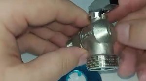 TIM Угловой кран для подключения приборов ( хром) 1/2"*3/4"
