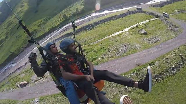 22072019ParaTourYes Gudauri, Georgia кавказ полет на параплане