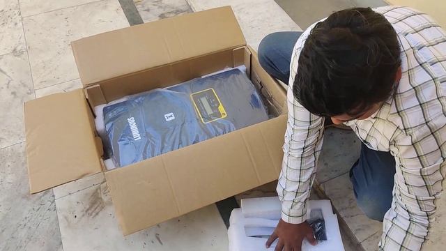 10 KW  Grid Tie  Luminous  3 Phase  Solar Inverter  Unboxing